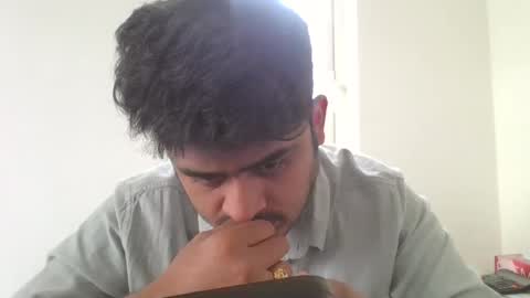 praveen100797 online show from January 17, 9:28 am