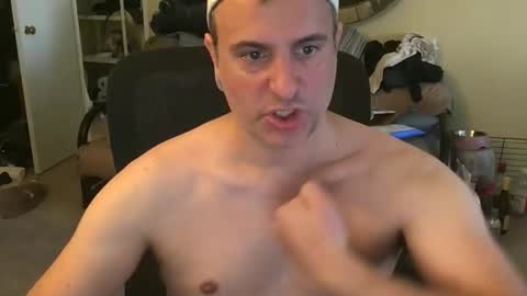 preppyguyintokink1 online show from March 1, 6:34 pm