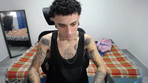 Plux online show from November 26, 6:37 pm