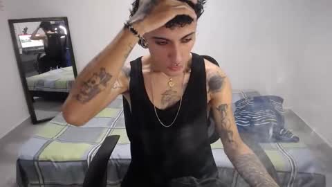 Plux online show from January 6, 7:51 pm