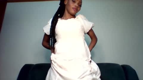 pretty253 online show from October 15, 5:47 pm