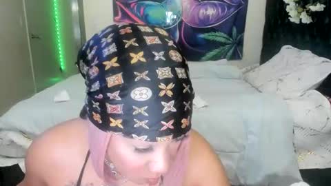 Yasmine pretty online show from April 14, 2:48 am