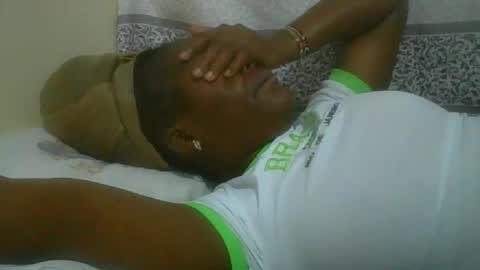 abella online show from October 19, 7:46 am