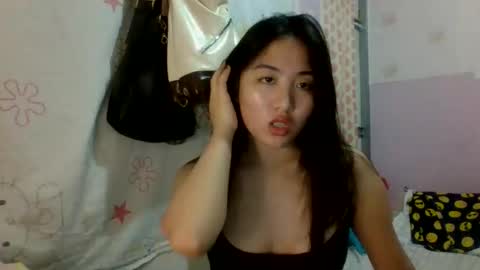 pretty_am online show from October 20, 4:01 pm