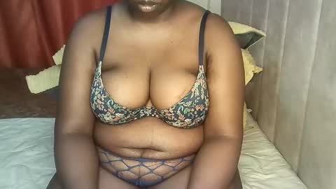 chichi online show from October 16, 4:28 pm