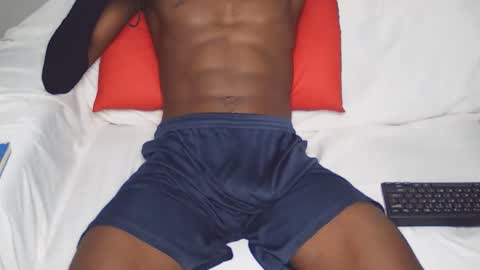 Pretty dollx01 online show from March 19, 4:40 am