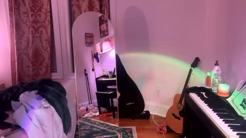 Sophie  online show from December 16, 5:17 am