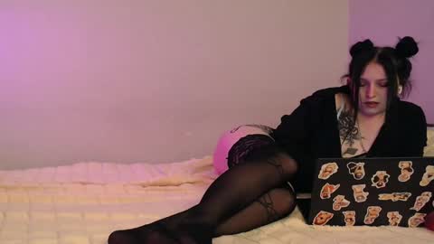 Pretty Kriss online show from February 4, 7:55 pm