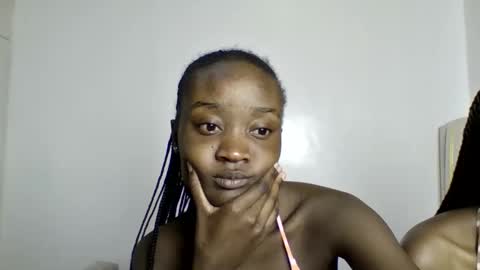 pretty luv1 online show from February 26, 9:01 am