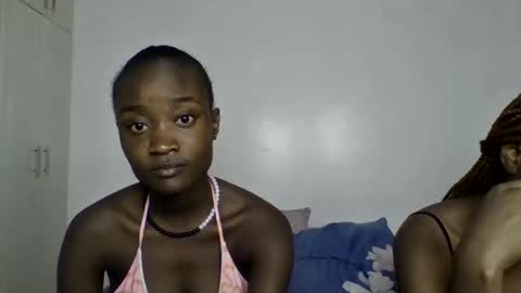 pretty luv1 online show from January 10, 6:35 pm