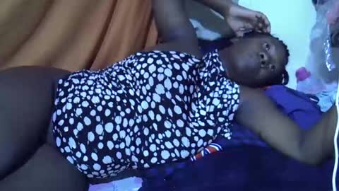 pretty_mary6 online show from April 3, 5:20 pm