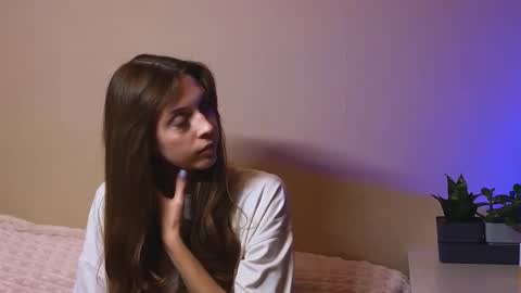 Emily online show from November 5, 7:49 pm