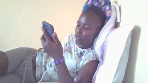 pretty_petite_ebony online show from January 28, 7:11 am