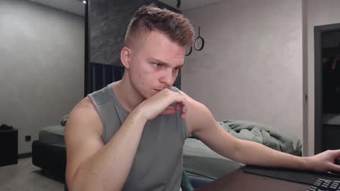 Justin online show from November 20, 4:26 pm