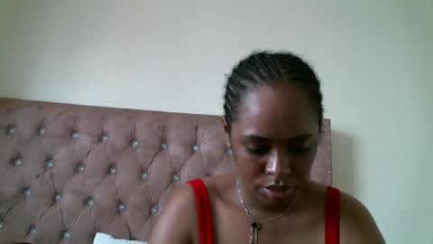 Snapshot of pretty_zii chatting on September 20, 9:01 am zii online show from September 20, 9:01 am