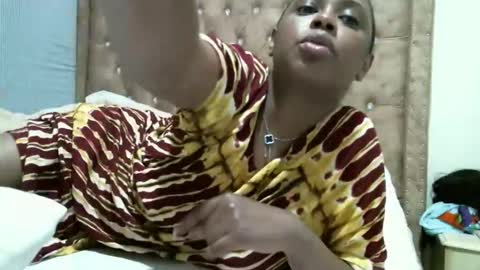 zii online show from November 24, 4:16 pm