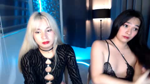 Snapshot of prettyallison_29 chatting on February 11, 2:25 am prettyallison_29 online show from February 11, 2:25 am