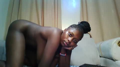 prettydulce online show from October 20, 3:06 pm