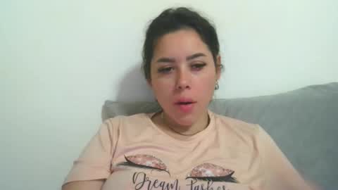 prettyjulliette online show from November 29, 2:14 pm