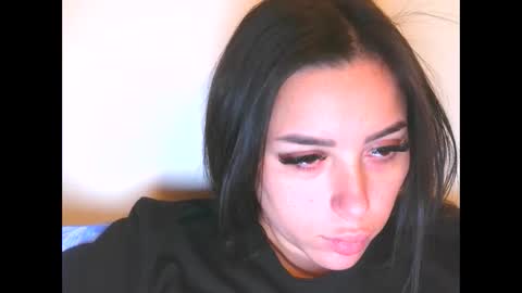 prettyjulliette online show from January 13, 4:04 pm