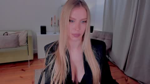 Snapshot of prettyk1ller chatting on January 11, 12:44 am Eva online show from January 11, 12:44 am
