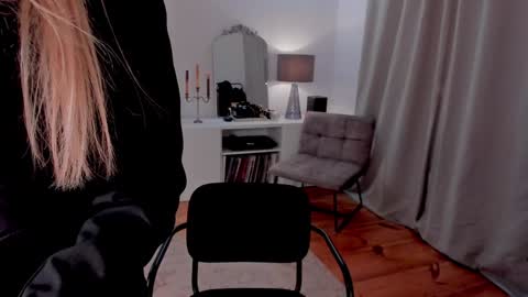 Snapshot of prettyk1ller chatting on January 22, 1:10 am Eva online show from January 22, 1:10 am