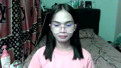 prettykhelcy online show from June 10, 12:04 pm