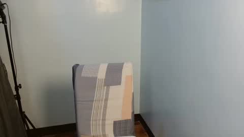 prettylittle_lady online show from April 22, 5:25 am