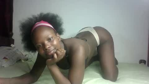 Melly online show from February 27, 7:15 pm