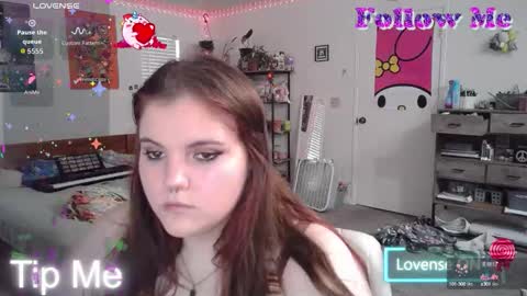 pretttypearl online show from October 10, 12:05 am