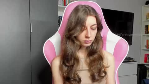 Sophie  next stream will be at Monday  i will wait you guys  online show from December 2, 8:45 am