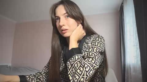 prettyyy_angel online show from October 7, 12:12 pm