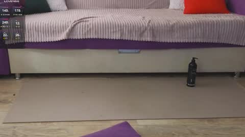 Kitty online show from August 3, 2:35 am