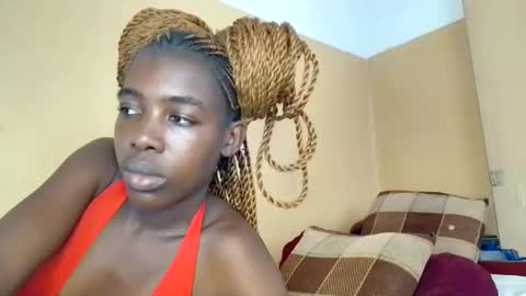 prettyzuzu online show from January 12, 8:10 am