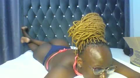 pretymellani online show from January 11, 6:47 pm