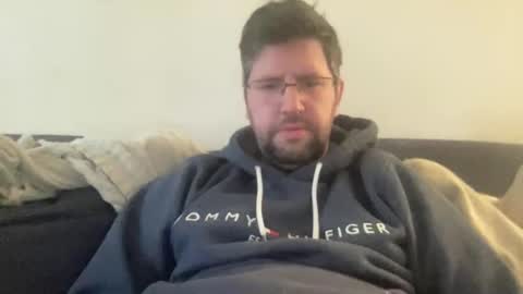 PreviewH online show from April 6, 7:31 am