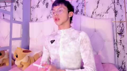 Apolo online show from December 2, 8:40 pm