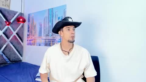 prince_arthur77 online show from October 9, 2:55 pm