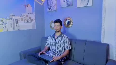 prince_arthur77 online show from February 11, 2:43 pm