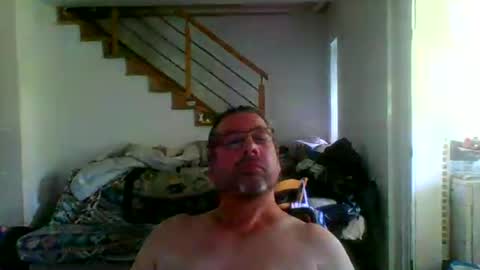 chris online show from June 26, 9:15 am