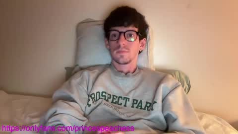 Peaches online show from April 23, 2:19 am