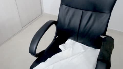 valery dollx online show from September 13, 2:47 am