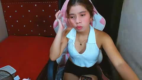 Snapshot of princess_dayang chatting on October 25, 11:09 am Dayang online show from October 25, 11:09 am