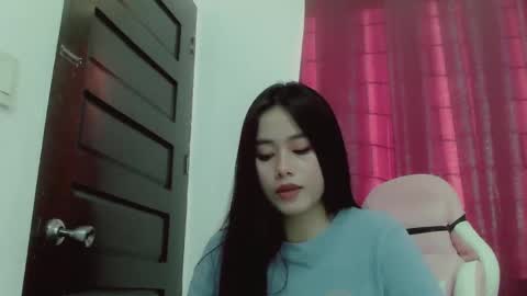 princessaliana online show from December 4, 8:06 am