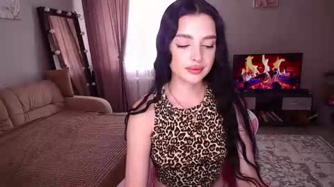 princessamira1 online show from July 2, 5:56 am