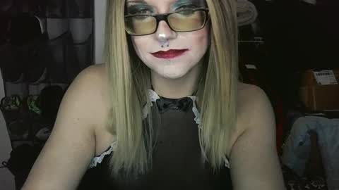 Princess Avery online show from January 14, 7:49 am