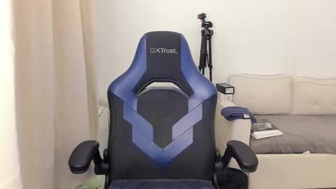 miss me check out my YT   online show from September 26, 6:21 am