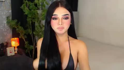 PrincessDONT FORGET TO FOLLOW ME online show from December 4, 1:47 pm