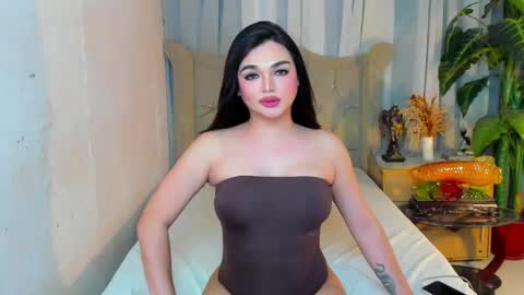 PrincessDONT FORGET TO FOLLOW ME online show from March 7, 11:32 am