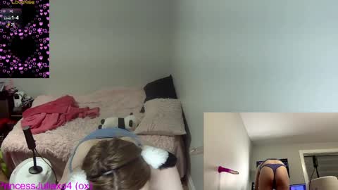 PrIncessJulia0X online show from April 3, 12:39 am